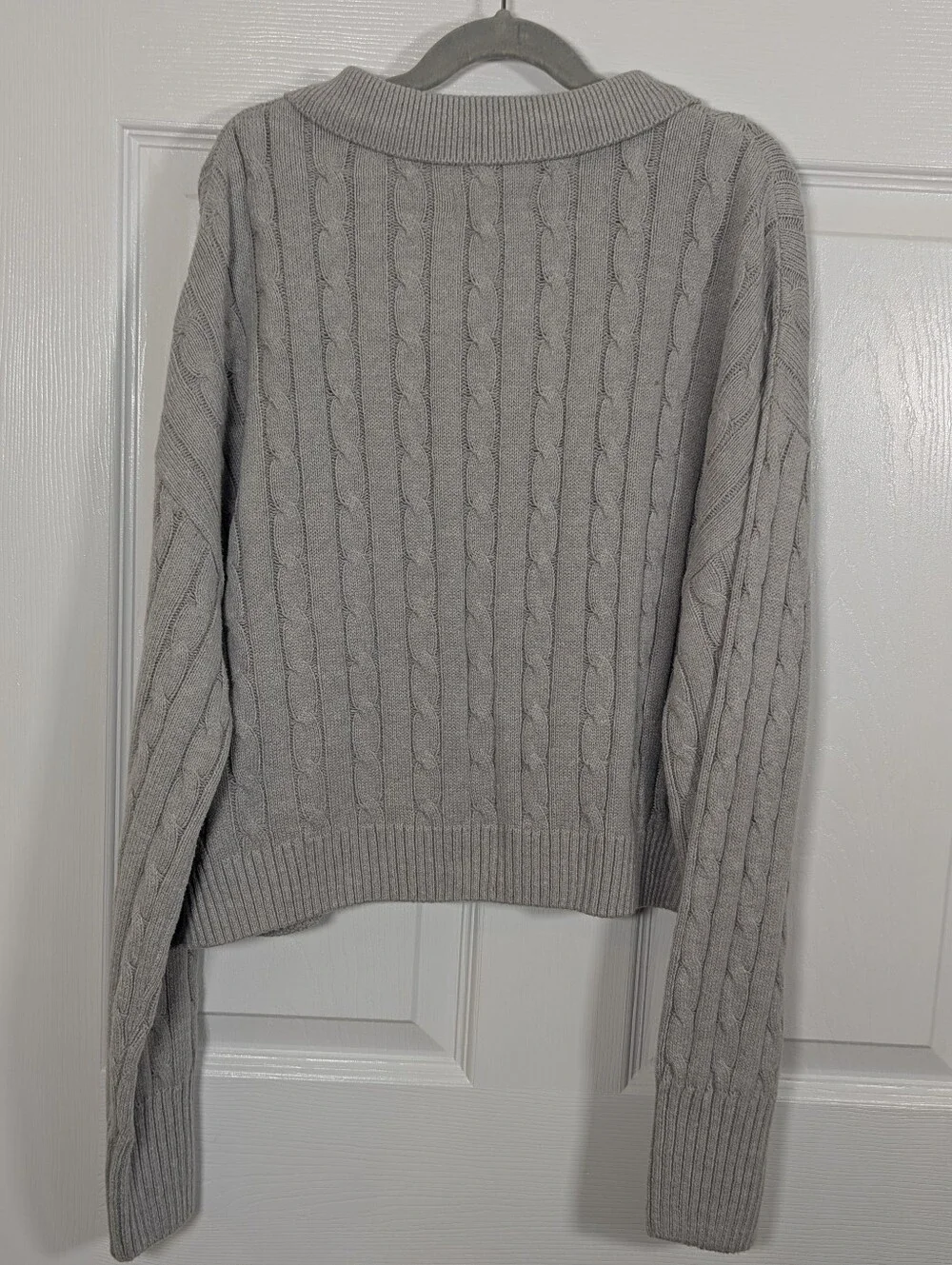 Pink Rose Cable Knit Polo Sweater – Light Heather Gray – Large – NWT